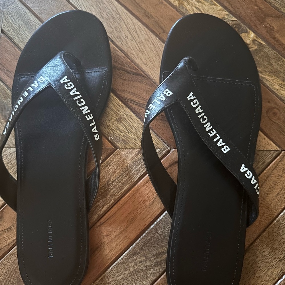 New, only try , I have size 39 and little bit small for me .